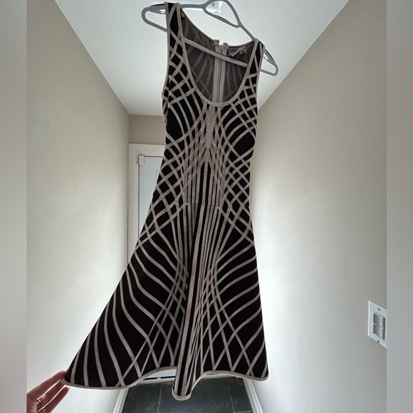 Herve Leger rare Eva anthracomb dress - Picture 5 of 16